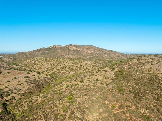 11080 Portobelo Drive, San Diego CA: https://media.crmls.org/mediaz/01f57b1c-1e39-4137-b2d9-daddaafbf9a8.jpg