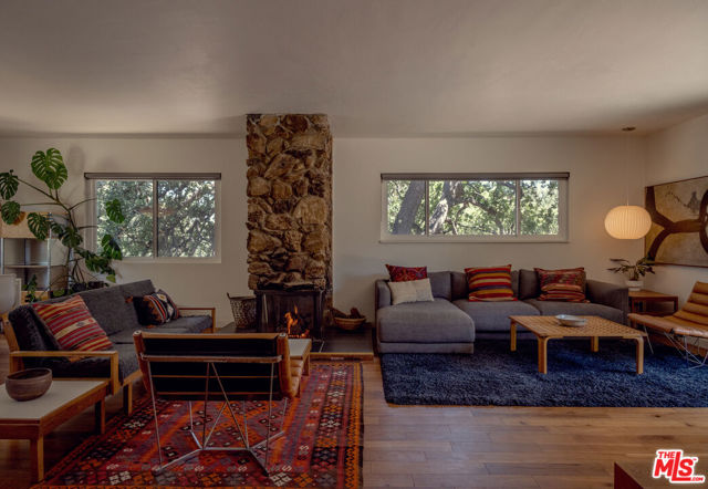 25166 Wheeler Road, Newhall CA: https://media.crmls.org/mediaz/01f68db3-486c-4505-999a-8a3f2ca74fd9.jpg