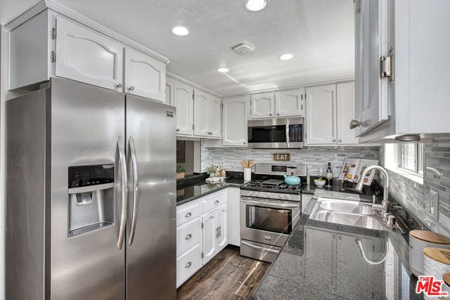 9540 SEPULVEDA Boulevard, 16 photo 5