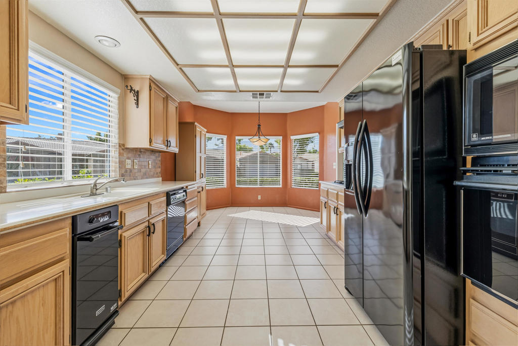 MLS #219137397DA image #17