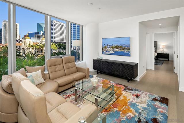 Image 3 of 49 For 888 E Street  501