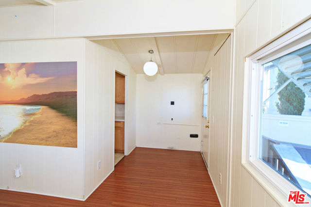 11250 Playa Street, 106 photo 4