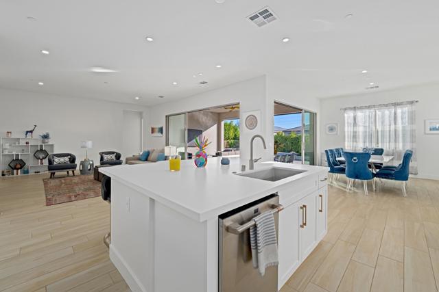 Image 8 of 40 For 50460 Monterey Canyon Drive