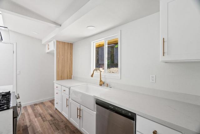 15965 Forest Hill Drive, Boulder Creek CA: https://media.crmls.org/mediaz/01f8edef-48fd-4fde-b3f8-a81b7dd8f9b8.jpg