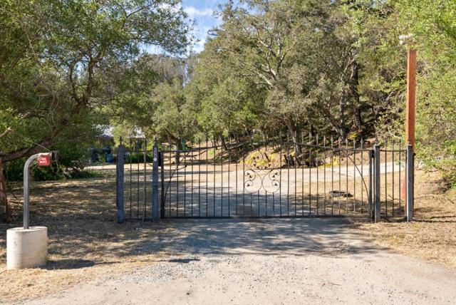 688 Calabasas Road, Watsonville CA: https://media.crmls.org/mediaz/01f901e0-0b62-4c65-8a46-4a90696b5d65.jpg