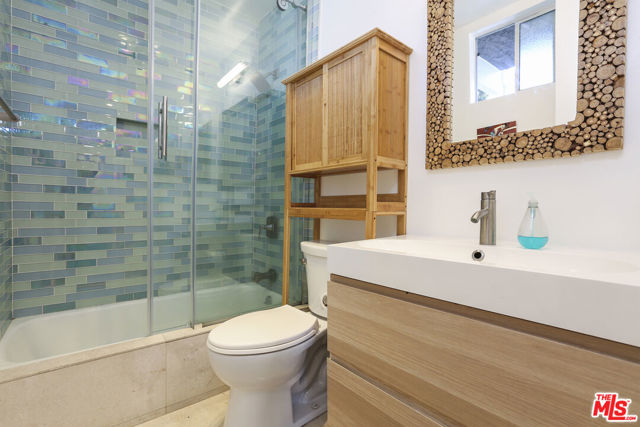 472 Rosecrans Avenue, Manhattan Beach, California 90266, 0 ,Residential Income,For Sale,Rosecrans,0,26830069
