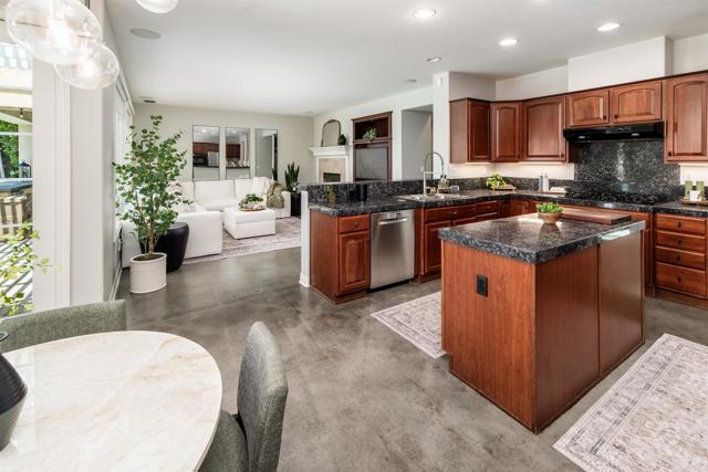 1569 Glencrest Drive, San Marcos CA: https://media.crmls.org/mediaz/01fa7f3d-c84d-42ec-ab19-d43b3843fce3.jpg