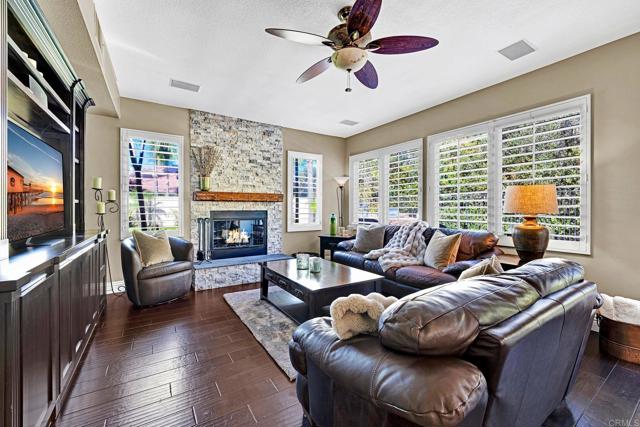 Detail Gallery Image 12 of 54 For 1463 Belmont Park Rd, Oceanside,  CA 92057 - 5 Beds | 3 Baths