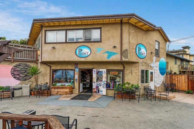 100 Bay Crest Road, Santa Cruz CA: https://media.crmls.org/mediaz/01fda977-55e8-49a4-a909-c5dfd08f21c5.jpg