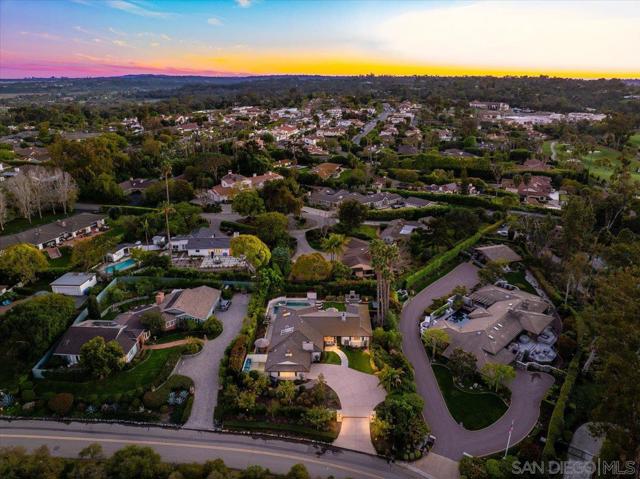 6150 La Fremontia, Rancho Santa Fe CA: https://media.crmls.org/mediaz/01fe817b-d64b-4155-b056-0861377bfac7.jpg