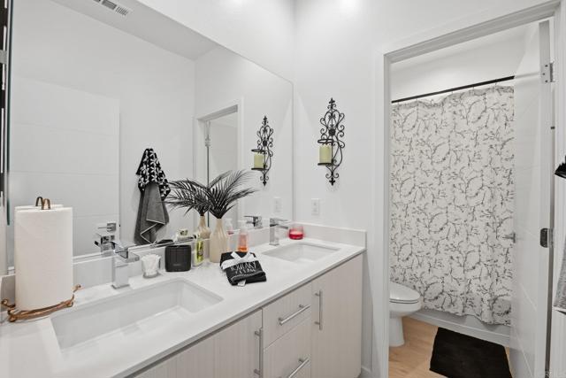 Detail Gallery Image 16 of 24 For 1307 Yannis Ct, El Cajon,  CA 92109 - 3 Beds | 2/1 Baths