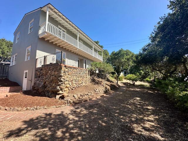 1920 Oak Knoll Drive, Belmont CA: https://media.crmls.org/mediaz/01ff2c99-c9fd-443e-85c0-c8a53cb604c1.jpg