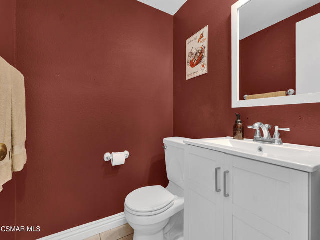 13100 View Mesa Street, Moorpark CA: https://media.crmls.org/mediaz/01ff59cf-cbaa-4e72-9347-99e4efe92bd4.jpg