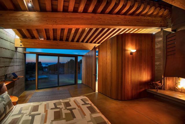 46400 Clear Ridge Road, Big Sur CA: https://media.crmls.org/mediaz/01fff424-7505-49d9-9478-114445312467.jpg