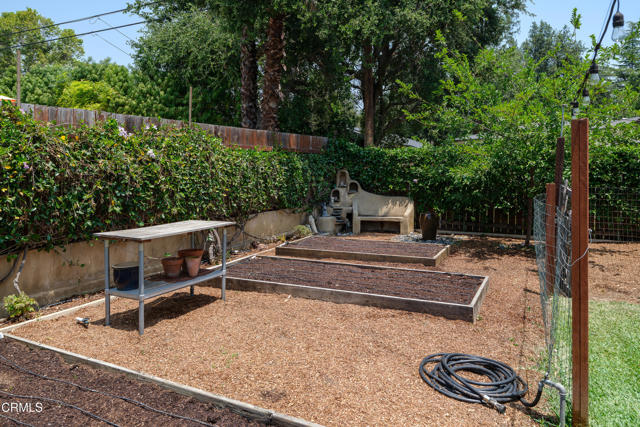 1036 N Chester Avenue, Pasadena CA: https://media.crmls.org/mediaz/02012244-496a-4377-9889-a51415c08092.jpg