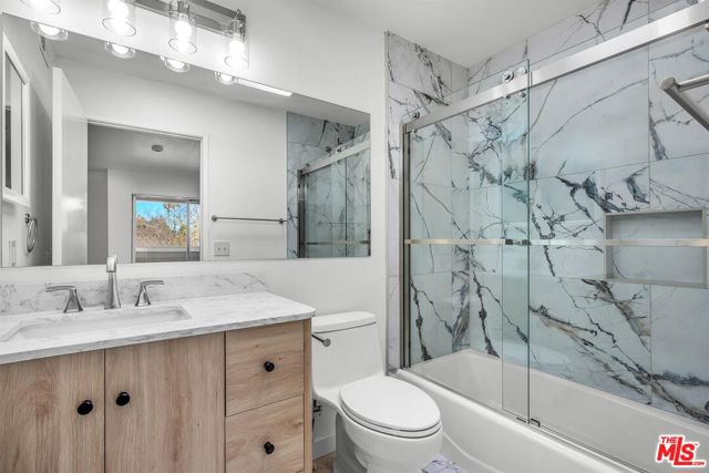 13340 Burbank Boulevard, Sherman Oaks CA: https://media.crmls.org/mediaz/02013cb5-32e5-4f6e-8c75-5fd56b961919.jpg