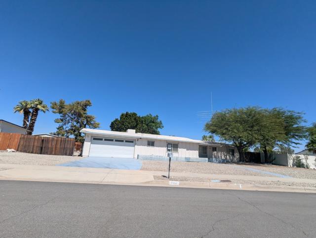 2356 N Blando Road, Palm Springs CA: https://media.crmls.org/mediaz/02017f80-4a81-44a6-9306-43c415a7c9f4.jpg