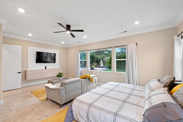 21992 Wilgen Rd, Escondido CA: https://media.crmls.org/mediaz/02025ce9-ccae-4b8e-8b3f-aeafa5141adf.jpg