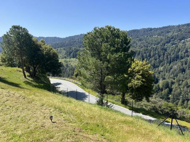 19375 Montevina Road, Los Gatos CA: https://media.crmls.org/mediaz/02028ad0-e72b-40a3-9437-78e63c478066.jpg
