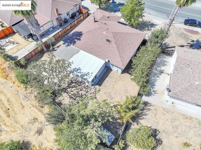 1205 Putnam Street, Antioch CA: https://media.crmls.org/mediaz/02035675-d9ef-4e64-8679-8ae6234cd77f.jpg