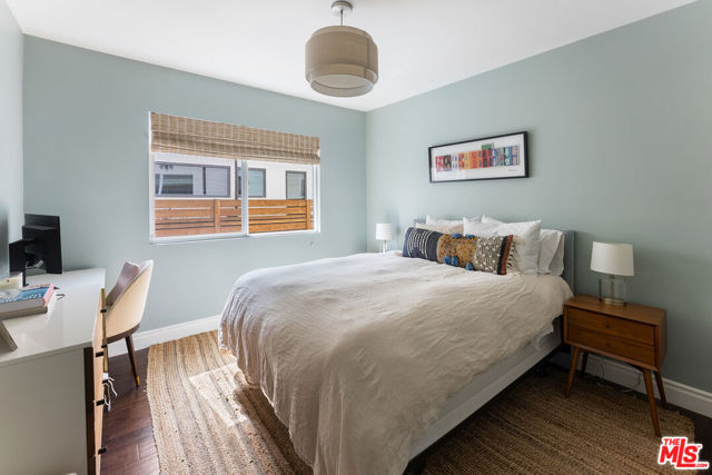 1774 Washington Way, Venice CA: https://media.crmls.org/mediaz/02035bff-7a31-4632-8f50-ec010fbde3df.jpg
