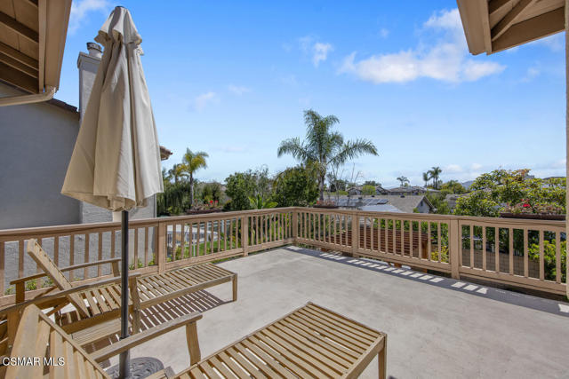 688 Via Vista Thousand Oaks CA-large-039