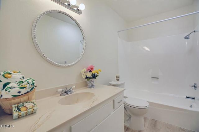 232 Rosewood Street, Ventura CA: https://media.crmls.org/mediaz/0204db85-3984-4635-8005-c30943f0ba8f.jpg