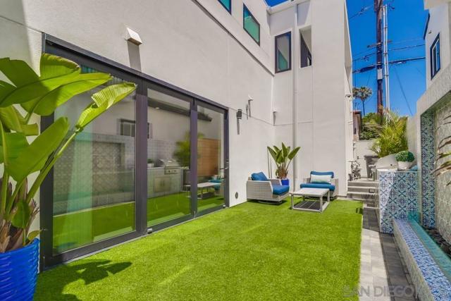 140 Imperial Beach Blvd, Imperial Beach CA: https://media.crmls.org/mediaz/02059fe0-e292-4bc7-929b-151aefe21ec8.jpg
