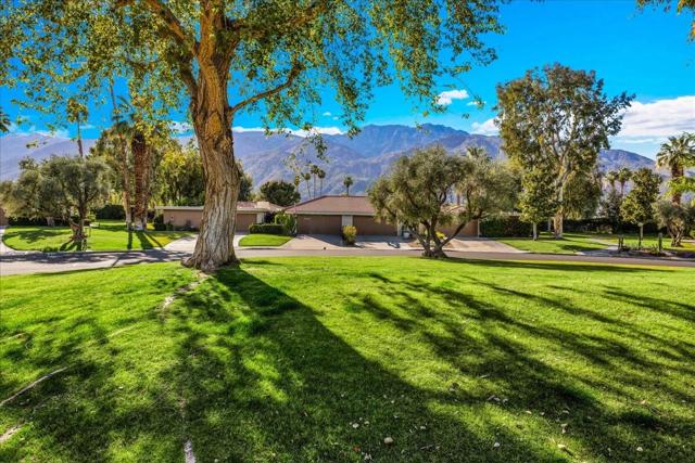2202 Oakcrest Drive, Palm Springs, CA 92264