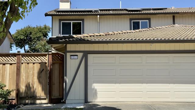 8351 Mulberry Pl, Dublin CA: https://media.crmls.org/mediaz/02065228-9ed1-4c94-8c5f-961a68f0913a.jpg