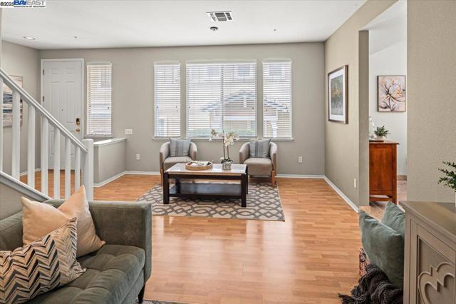 Image 5 of 53 For 23110 Canyon Terrace Dr