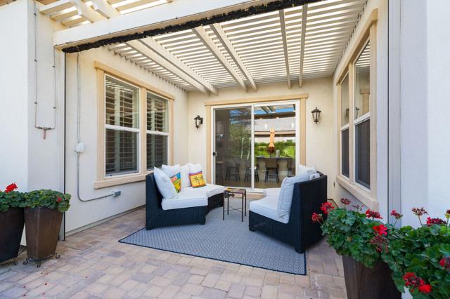 81139 Laguna Court, La Quinta CA: https://media.crmls.org/mediaz/020a0bbe-4a16-4373-acf8-efaddda16c40.jpg