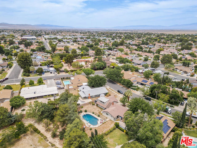 43818 Halcom Avenue, Lancaster CA: https://media.crmls.org/mediaz/020a639a-c4a2-480d-9a15-5e8fe6b9254e.jpg