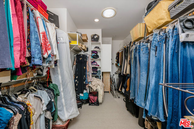 1028 9th Street, Manhattan Beach, California 90266, 5 Bedrooms Bedrooms, ,5 BathroomsBathrooms,Residential,Sold,9th,25532263