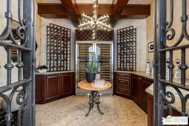 1 Saint Petersburg Court, Rancho Mirage CA: https://media.crmls.org/mediaz/020b4c12-fe81-464b-acbb-4a05010f980b.jpg