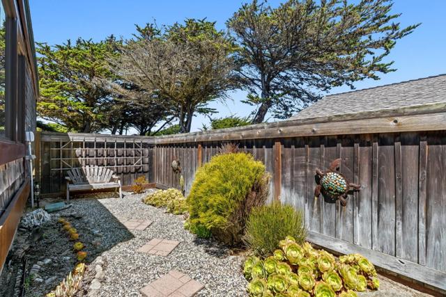 338 Monterey Dunes Way, Moss Landing CA: https://media.crmls.org/mediaz/020da3d9-8231-4edb-a596-938dd9d8b2b1.jpg