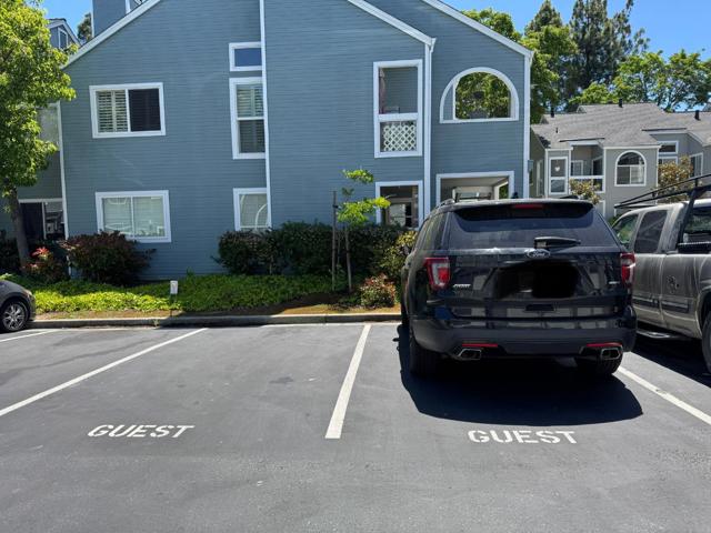 820 Boardwalk Place, Redwood City CA: https://media.crmls.org/mediaz/020dc45f-eabe-4ef2-9d2c-e35317d71db2.jpg