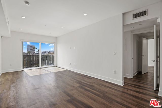1233 Westgate, Los Angeles CA: https://media.crmls.org/mediaz/020e233e-dc4d-4032-b5e7-1f0636c5a82e.jpg