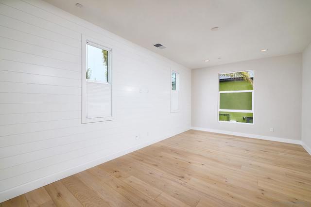 567 N Vulcan Ave, Encinitas CA: https://media.crmls.org/mediaz/020e6fcf-553c-4094-b16d-bc93ccc968e3.jpg