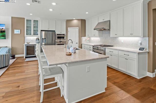 6822 Spanner Ct, Tracy CA: https://media.crmls.org/mediaz/020fc24d-8618-4963-845d-e654aee3cda5.jpg