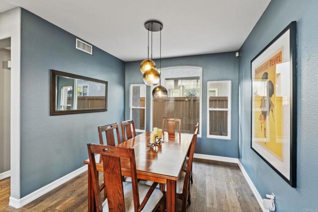2471 Bear Rock, Escondido CA: https://media.crmls.org/mediaz/0210e68b-a315-4ecc-b504-13f0be858cce.jpg