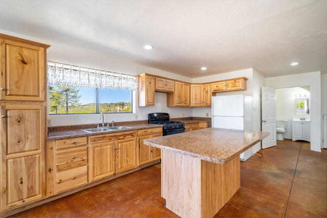 Image 58 of 83 For 28990 Bonita Vista Road