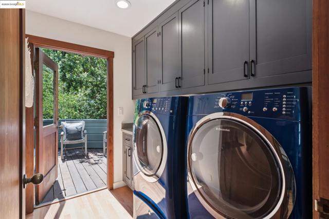 737 Woodhaven Rd, Berkeley CA: https://media.crmls.org/mediaz/02115c9b-2c0a-4b5b-a9e8-cb393304e039.jpg