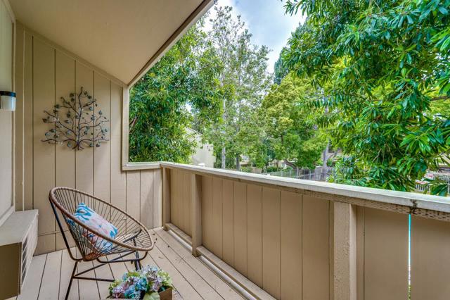 954 Kiely Boulevard, Santa Clara CA: https://media.crmls.org/mediaz/0211f95c-ba4d-49a9-89bc-f6f72c680467.jpg