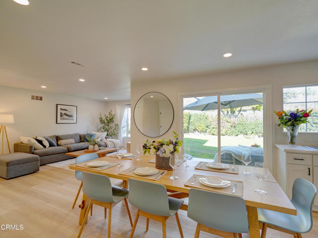 Detail Gallery Image 17 of 37 For 29047 Ironwood Ln, Saugus,  CA 91390 - 3 Beds | 3/1 Baths