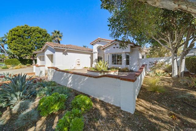 326 Justina Drive, Oceanside CA: https://media.crmls.org/mediaz/02128cd7-3d98-4978-ae53-0181bccf0298.jpg