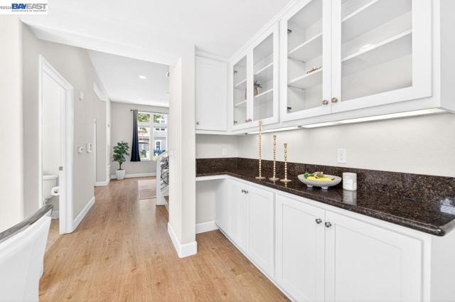 3651 Branding Iron Pl, Dublin CA: https://media.crmls.org/mediaz/02132850-9206-41e4-82cc-8b33f46a8350.jpg