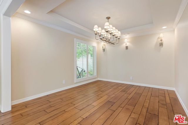 4211 West Toluca Lake Lane photo 12