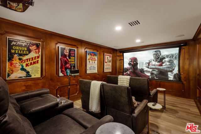 9991 Liebe Drive, Beverly Hills CA: https://media.crmls.org/mediaz/02167301-295e-4932-ba3a-d7e225201e56.jpg