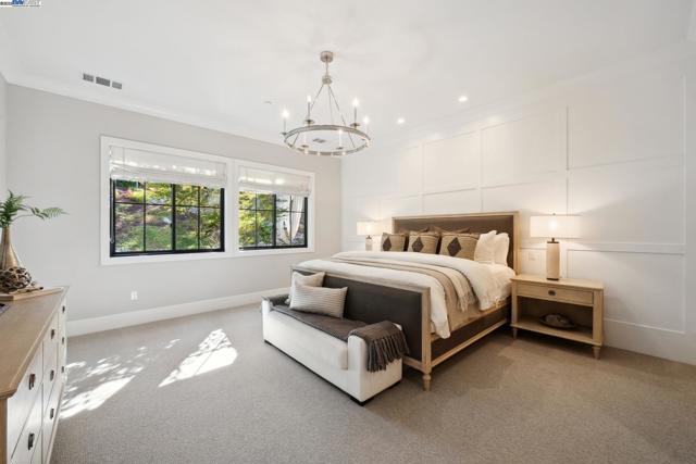 2621 Royal Oaks Dr, Alamo CA: https://media.crmls.org/mediaz/02178086-e737-4a56-a954-2528f0f13fbf.jpg